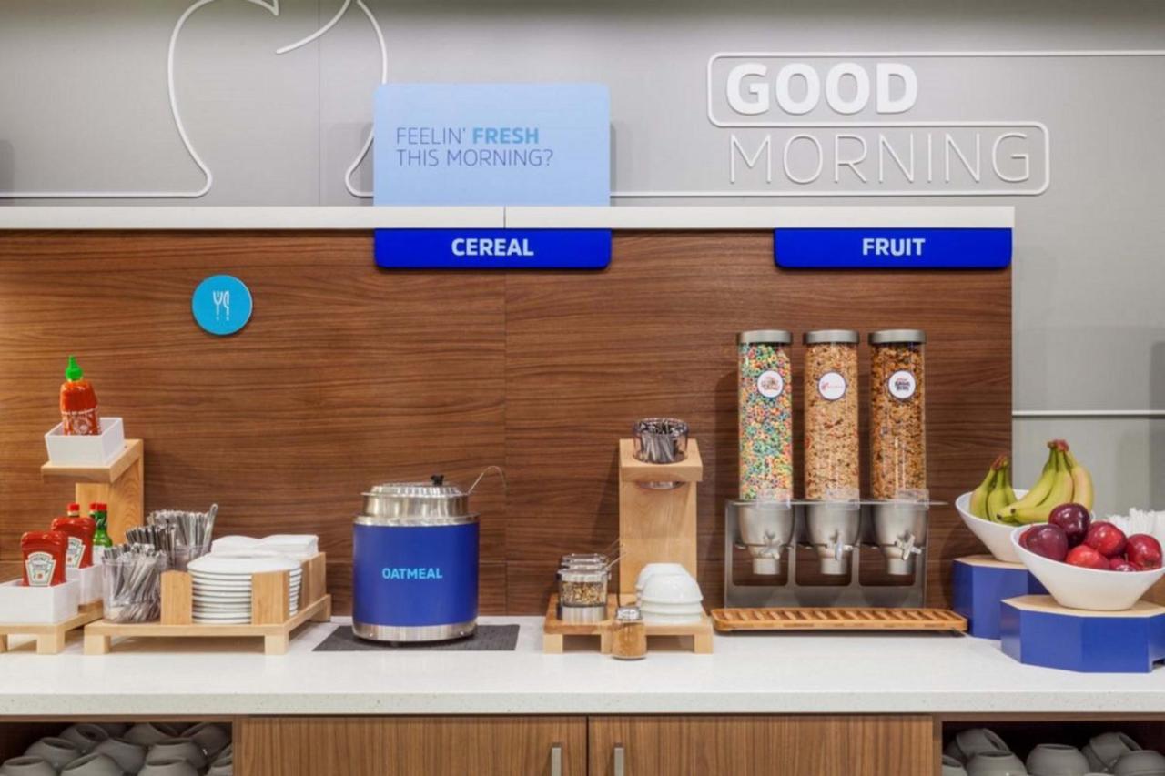 Holiday Inn Express Lynchburg By Ihg Εξωτερικό φωτογραφία
