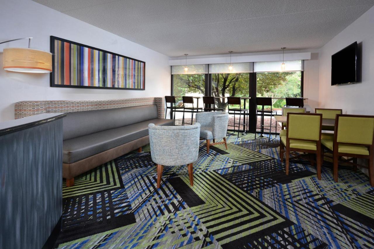 Holiday Inn Express Lynchburg By Ihg Εξωτερικό φωτογραφία