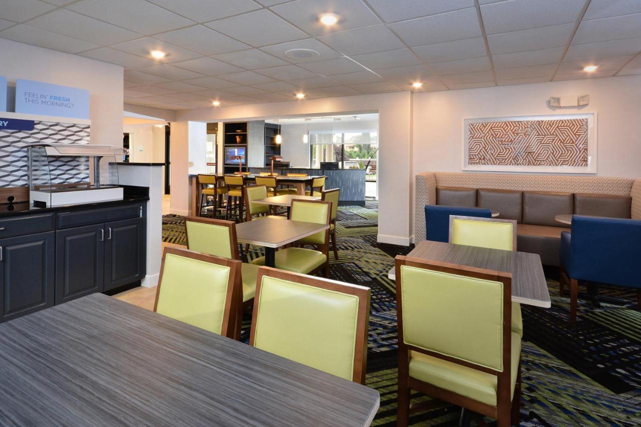 Holiday Inn Express Lynchburg By Ihg Εξωτερικό φωτογραφία