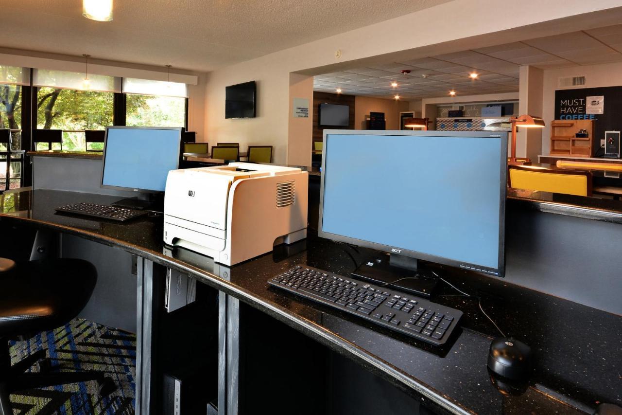 Holiday Inn Express Lynchburg By Ihg Εξωτερικό φωτογραφία
