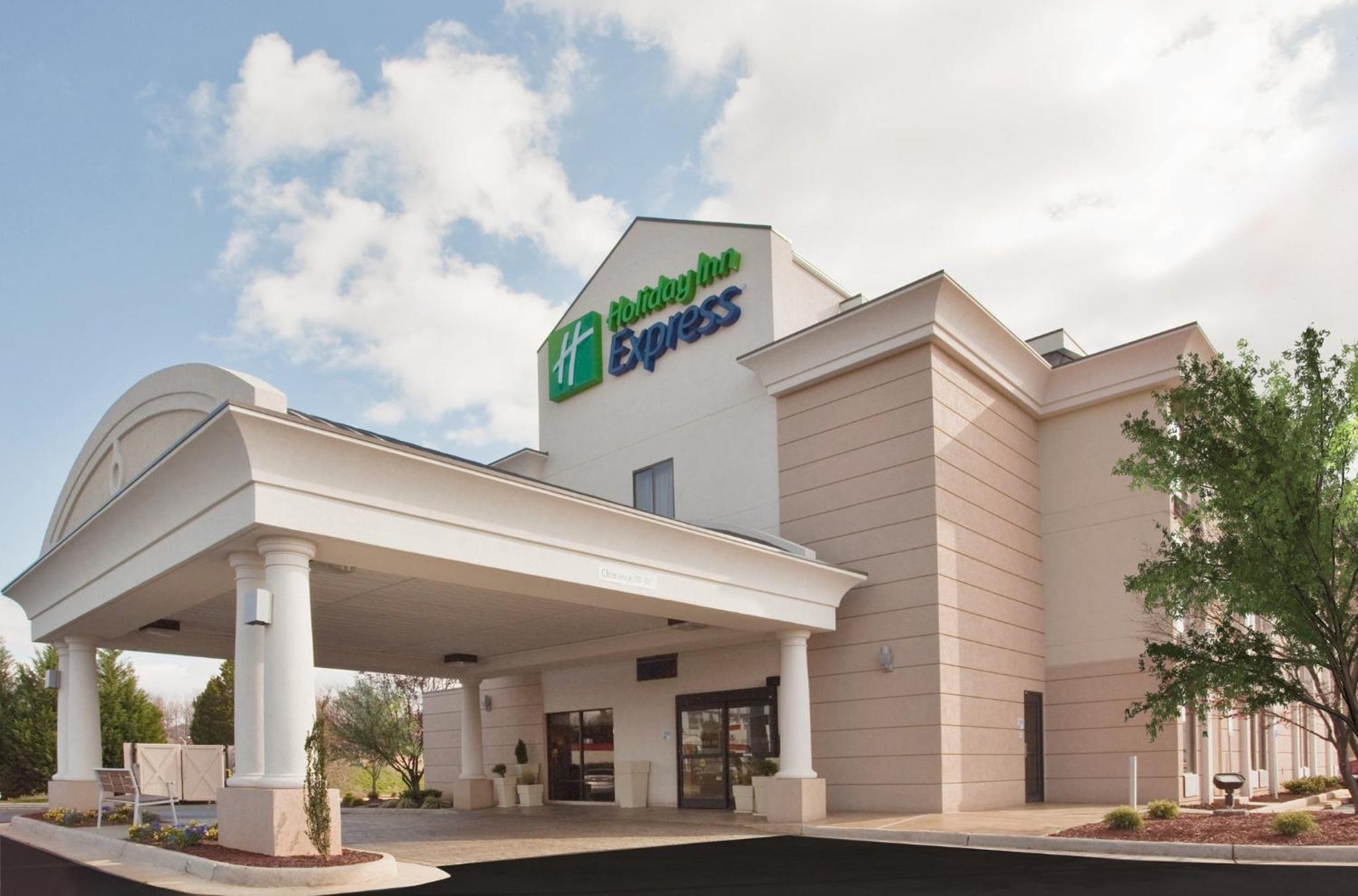 Holiday Inn Express Lynchburg By Ihg Εξωτερικό φωτογραφία