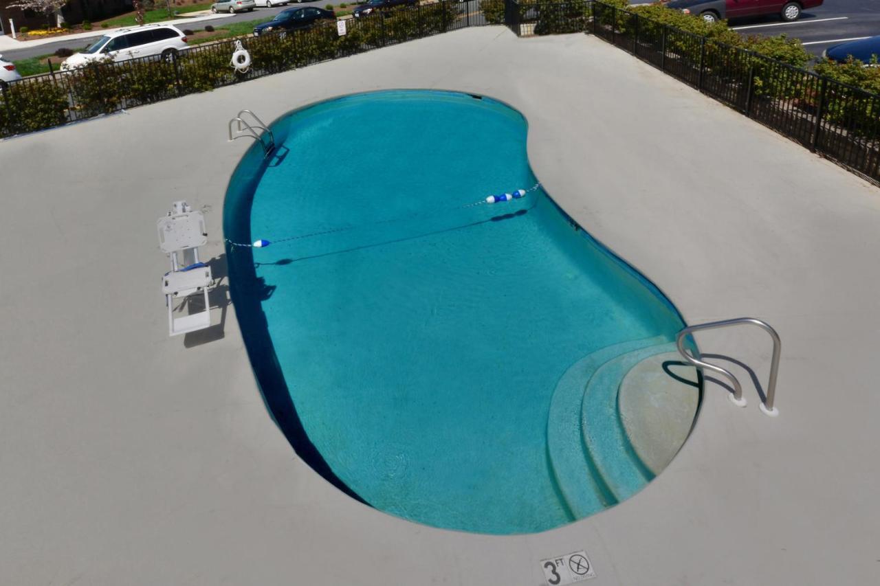 Holiday Inn Express Lynchburg By Ihg Εξωτερικό φωτογραφία