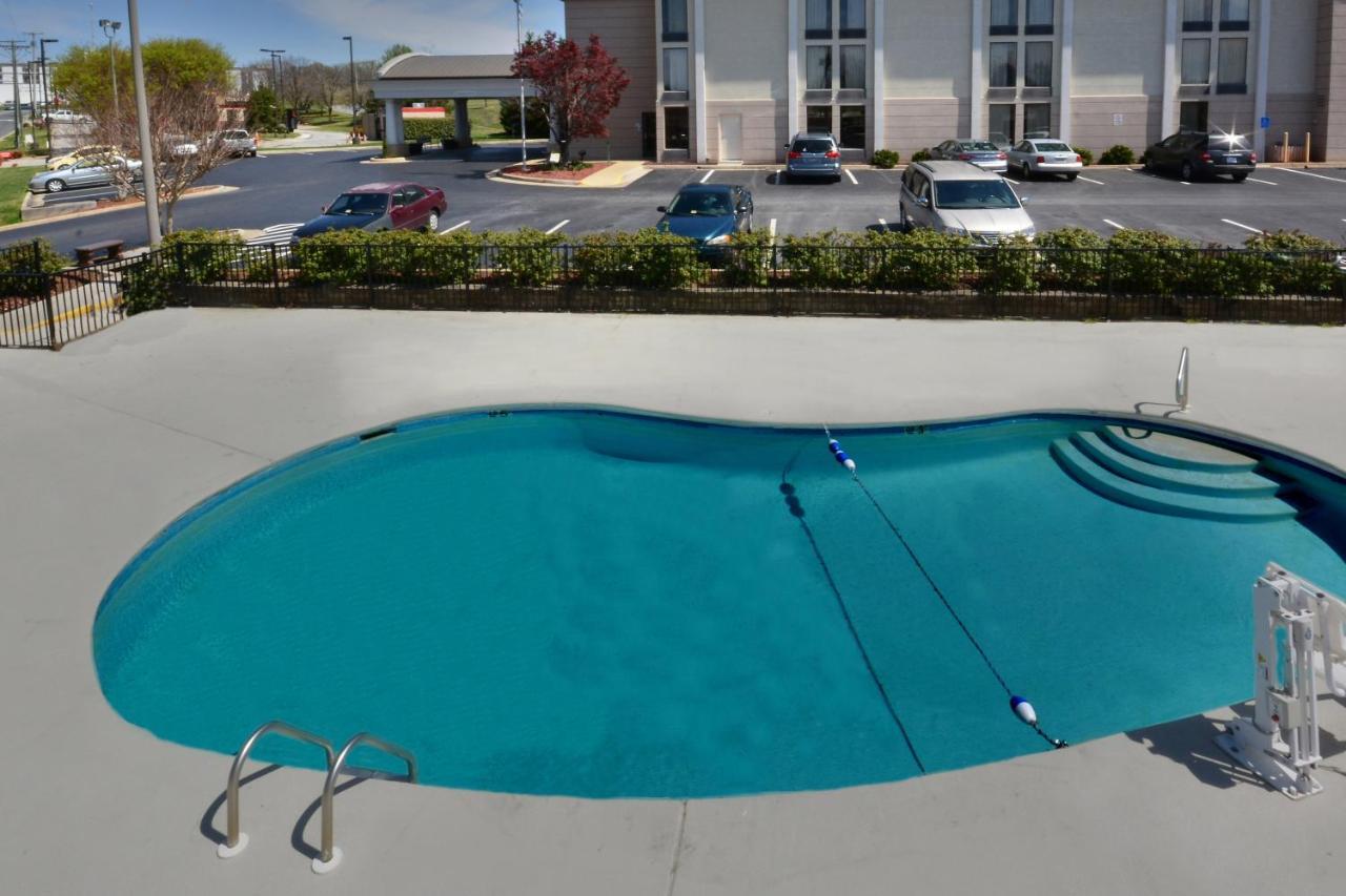 Holiday Inn Express Lynchburg By Ihg Εξωτερικό φωτογραφία