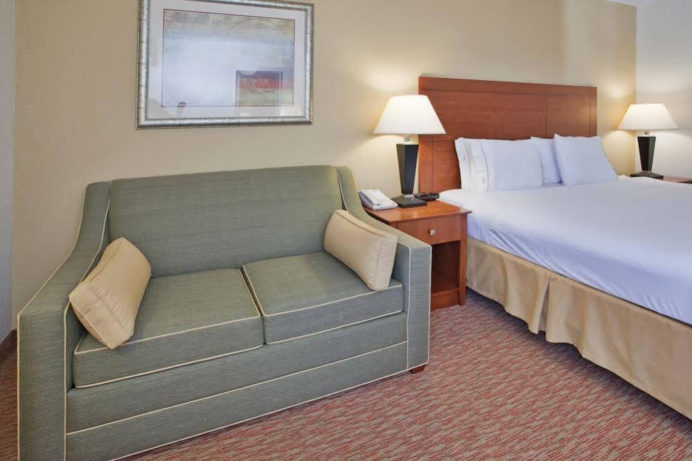 Holiday Inn Express Lynchburg By Ihg Εξωτερικό φωτογραφία